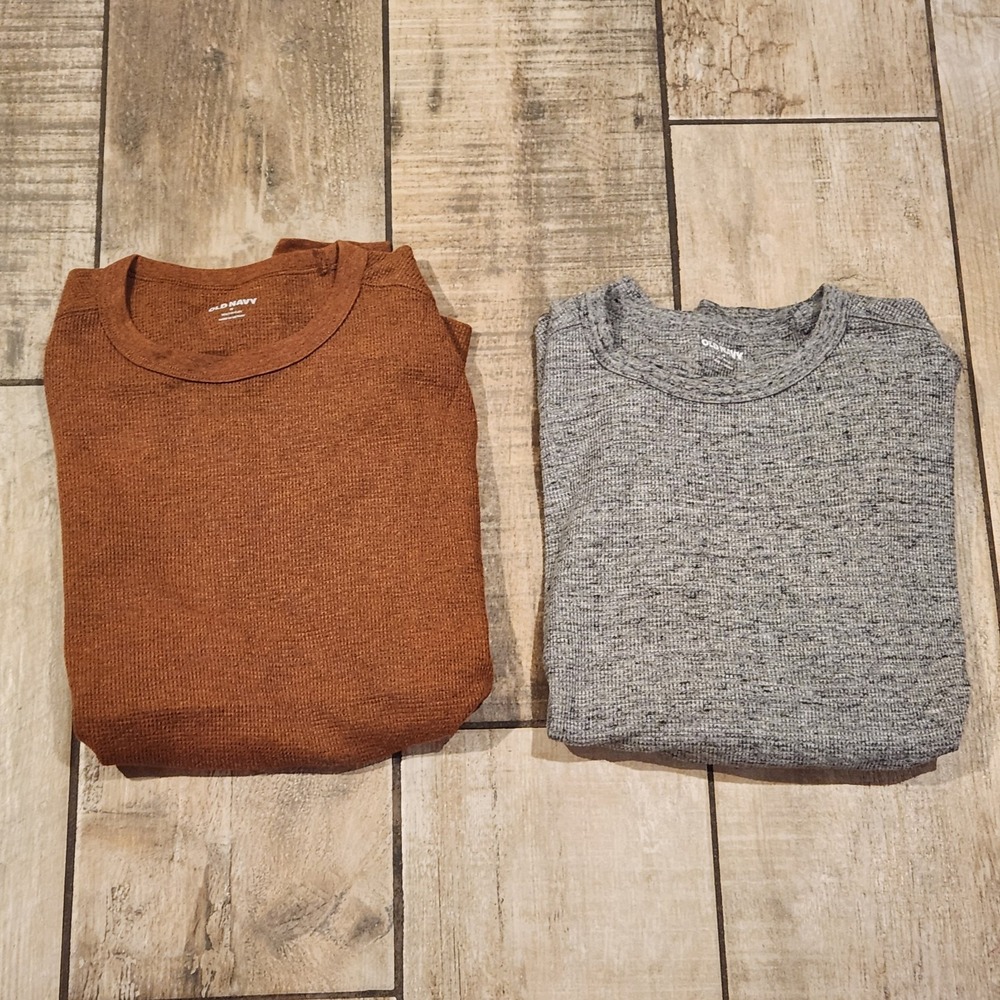 Lot Of 2 Size M Old Navy Built-In Flex Waffle Knit Crew Neck Thermal